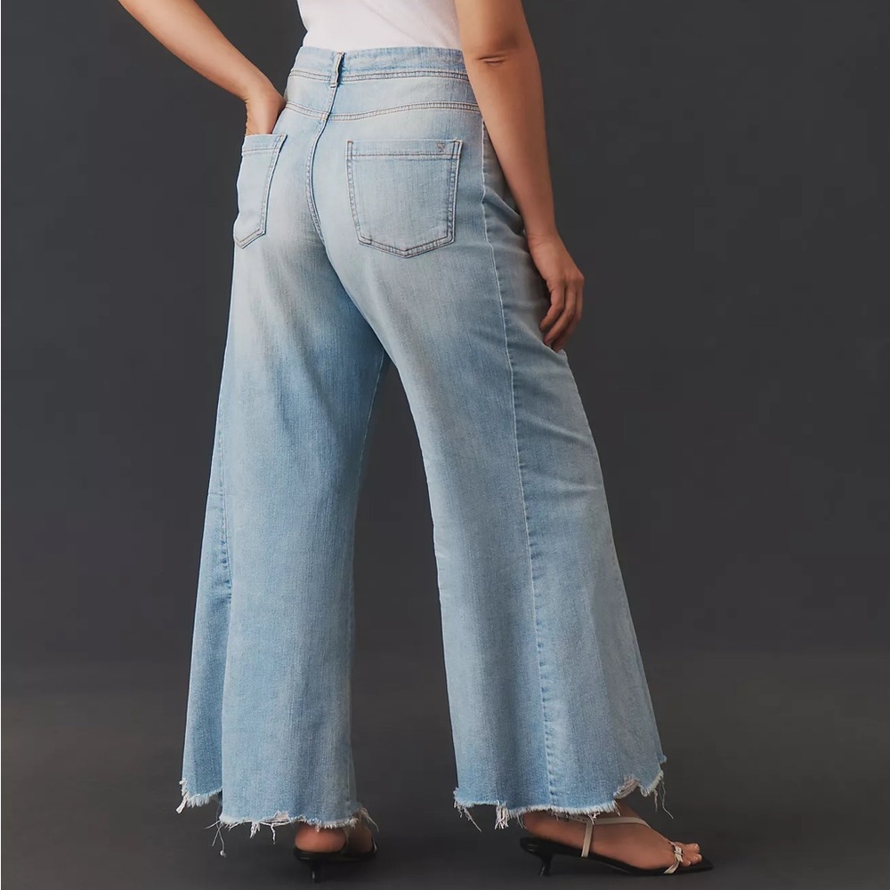 Anthropologie The Adi Regenerative Cotton Mid-Rise Flare Jeans by Pilcro - Picture 2 of 6